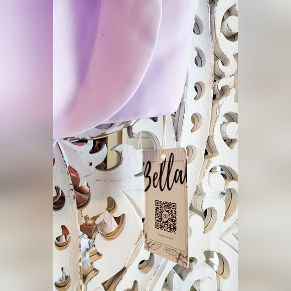 BELLA BARNETT LILAC FLOWER STRAPLES TOP NWT SIZE LARGE - Picture 11 of 13